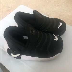 Nike Kids Black and White Slip-On Sneakers